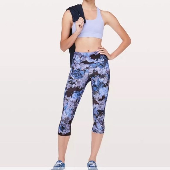Lululemon - Wunder Under High Rise Tight - Screen Camo Multi - size 6 - Picture 1 of 2